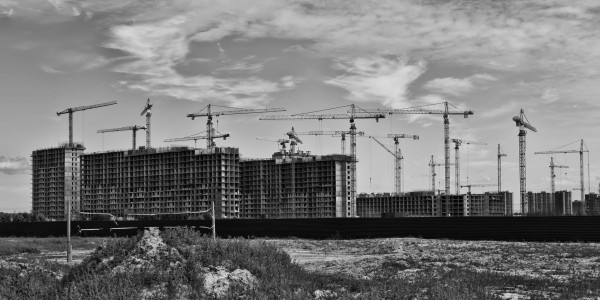 Vicios Ocultos Construcción / Defectos Constructivos la Sénia · Desprendimiento de Ladrillos o Materiales de Revestimiento de Fachadas
